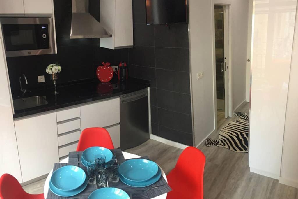 Apartamento De Diseno Centrico A 5 Min De Playa Alicante Exterior foto